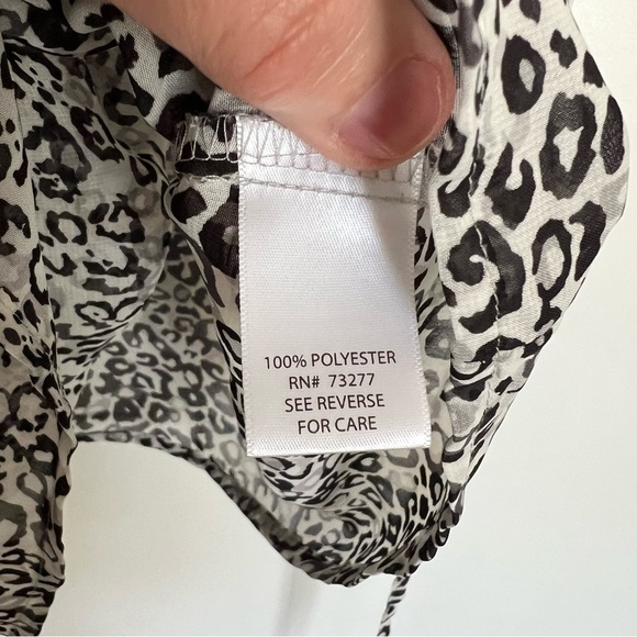 Apt 9 Black White Leopard Print Button Up 3/4 Sleeve Blouse size 1X - Picture 6 of 8